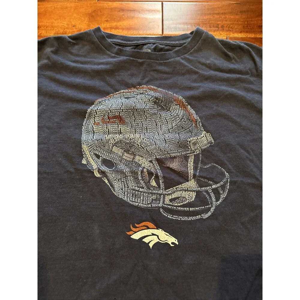 Denver Broncos Tshirt Helmet Logo T Shirt 2010 Blue NFL Football Size Large L - Picture 2 of 15